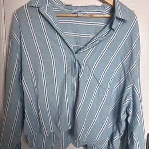 Old Navy Light Blue Striped Button Down Cropped Shirt